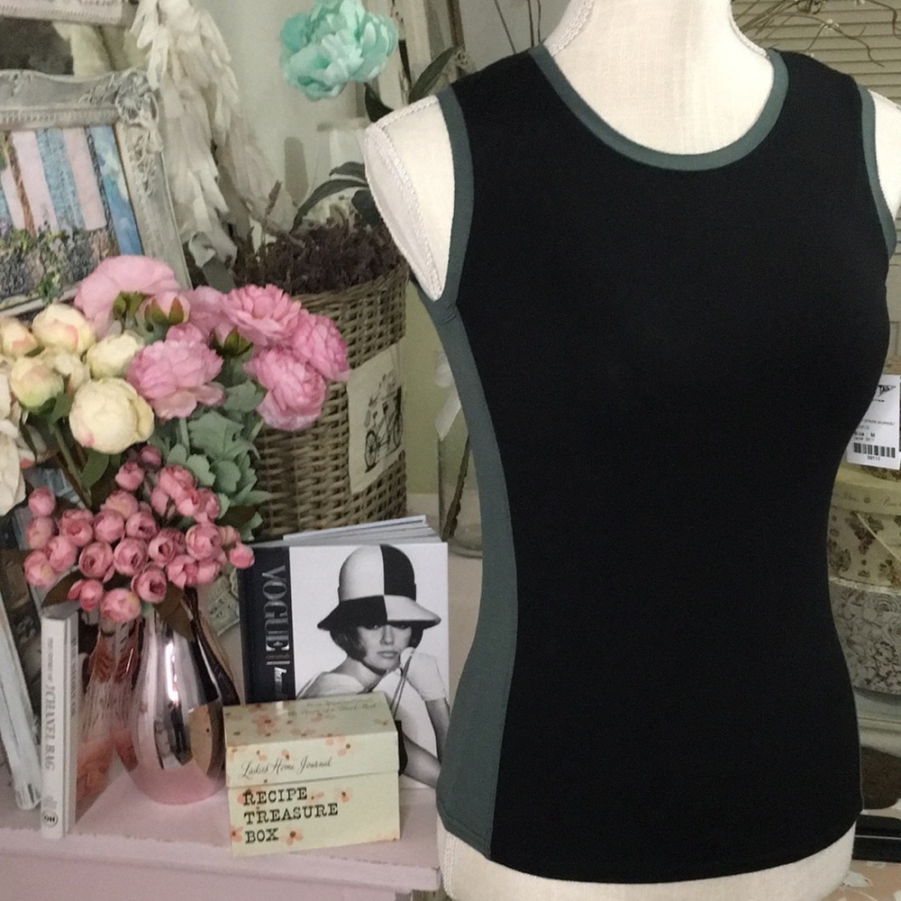 NWT✨Hardtail Rally Sleeveless Workout Top Black Flight suit Size Medium! Rare